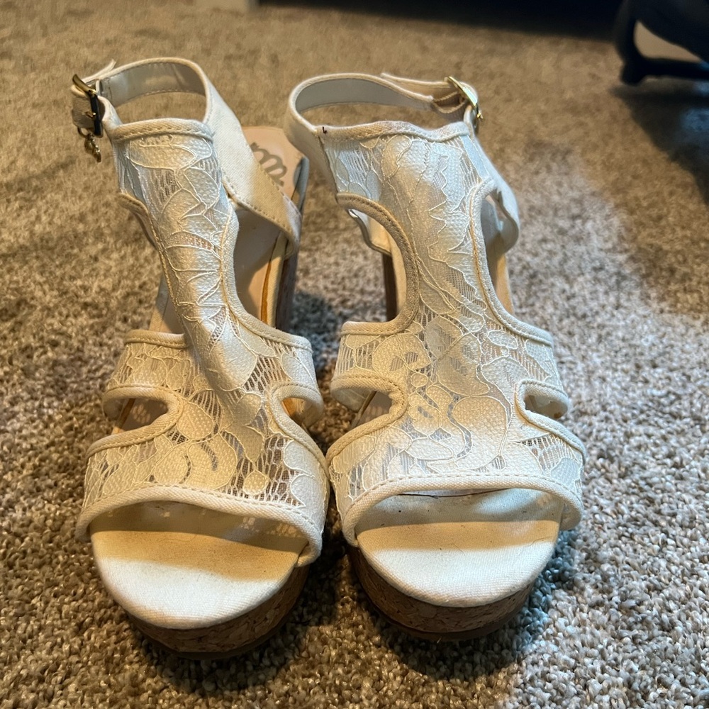 Elegant Lace Women's Sandals